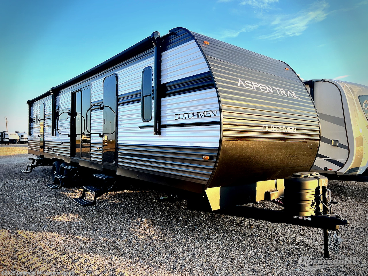 New 2026 Dutchmen Aspen Trail LE 38DS available in Robstown, Texas