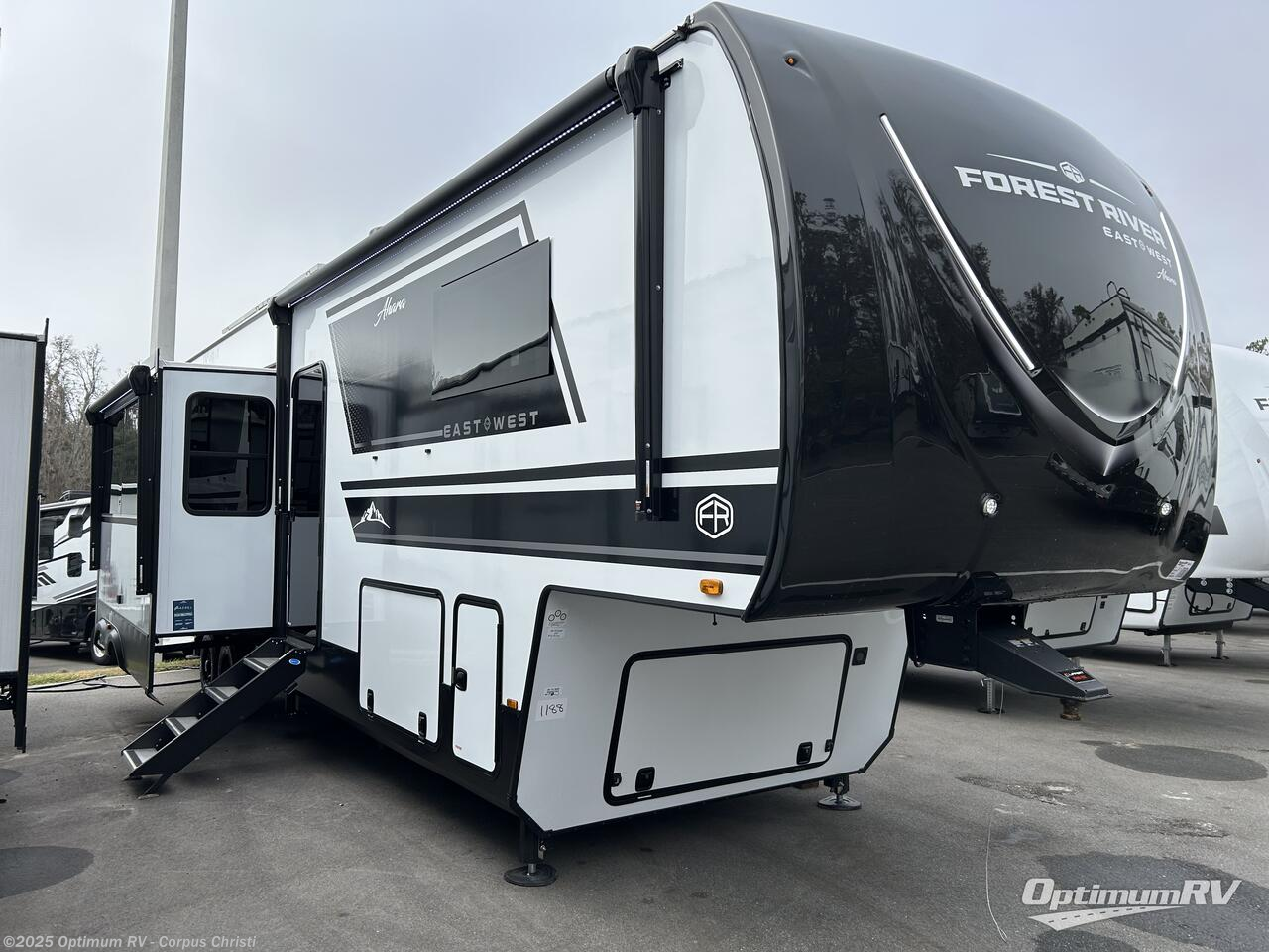 New 2025 East to West Ahara 390DS available in Robstown, Texas