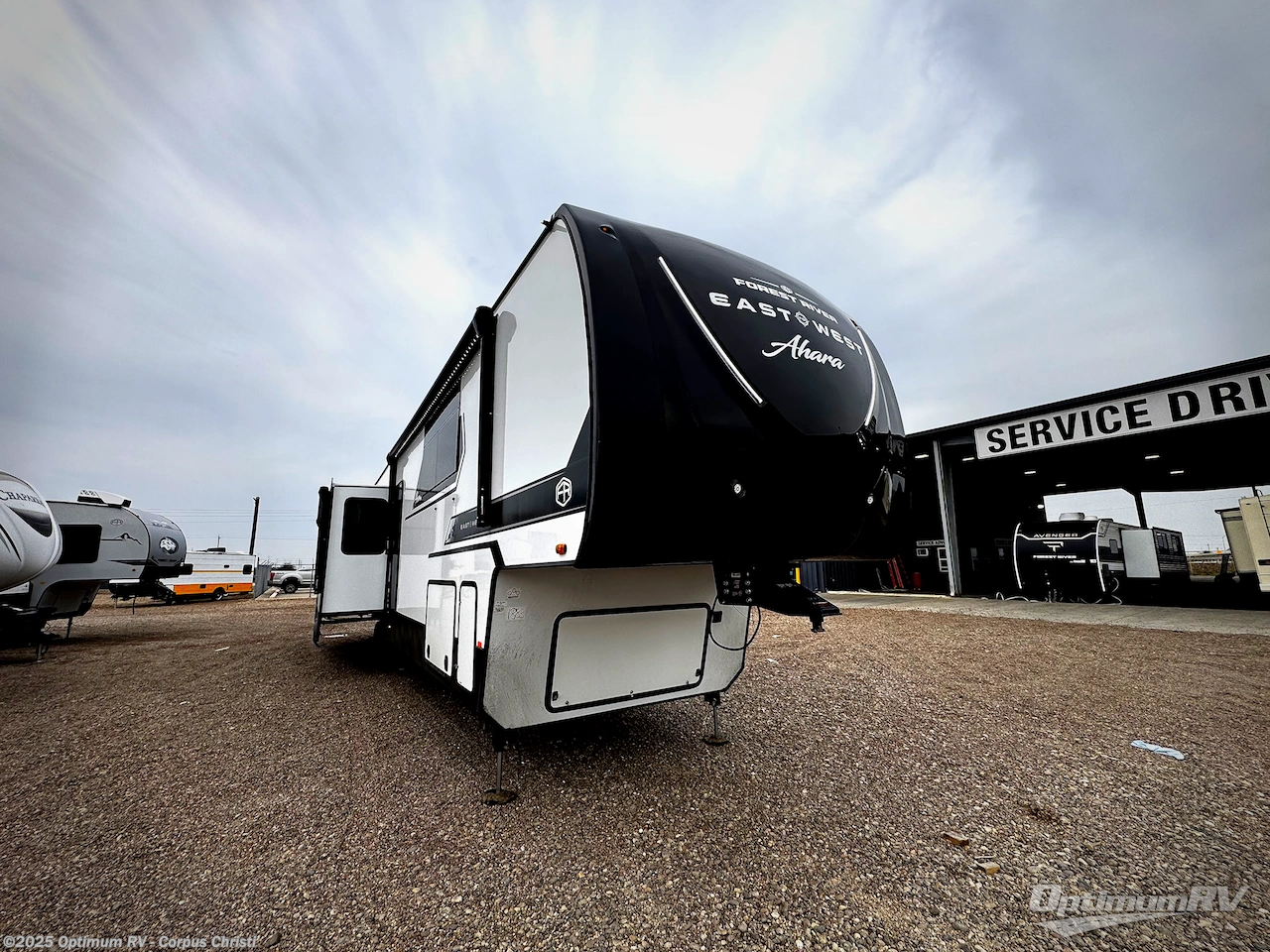 New 2026 East to West Ahara 395FB available in Robstown, Texas