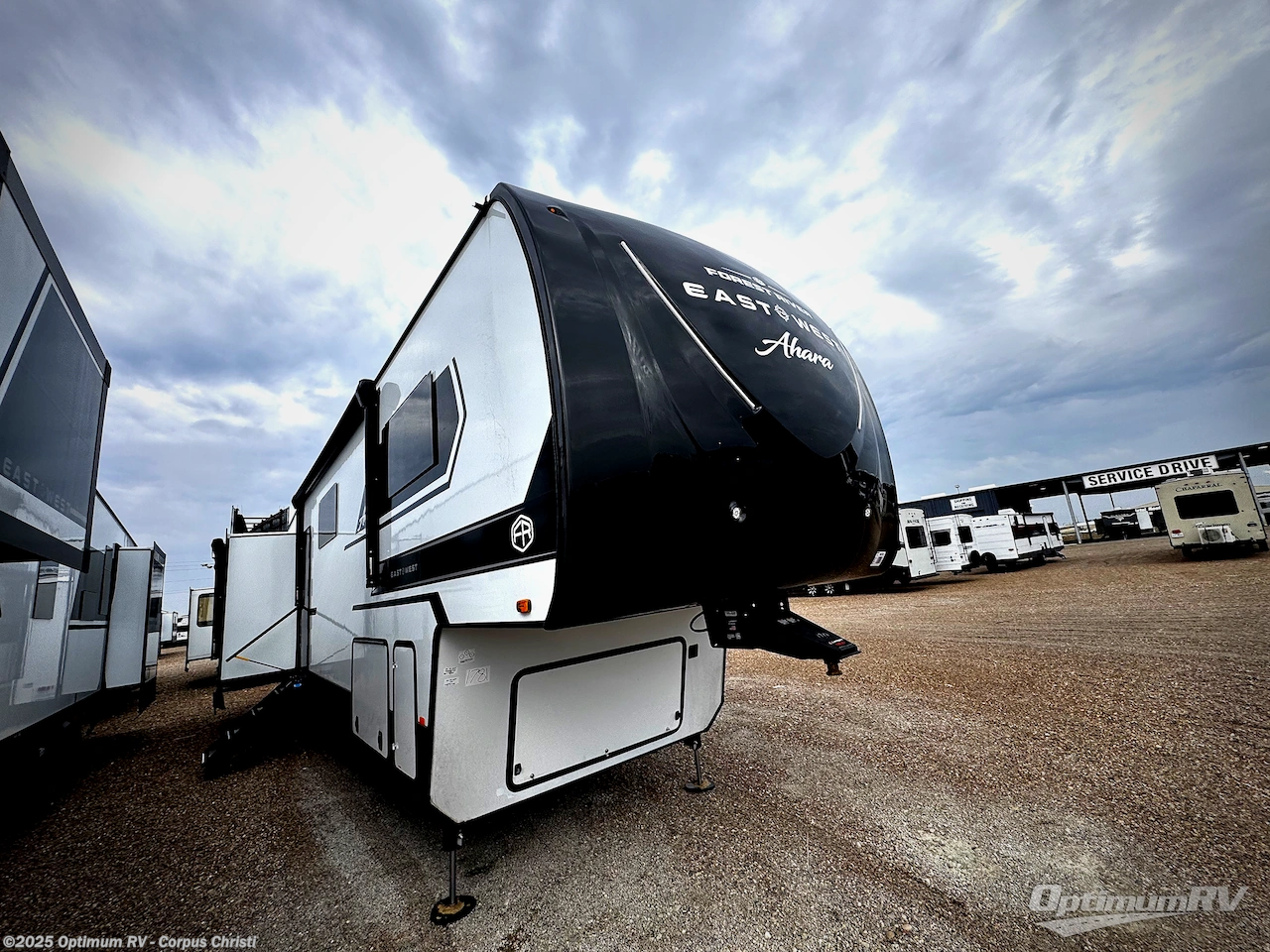 New 2026 East to West Ahara 383UR available in Robstown, Texas