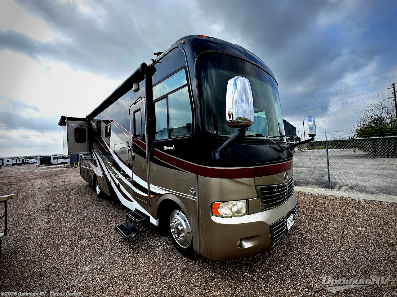 Used 2013 Monaco RV Monarch 33SFD available in Robstown, Texas