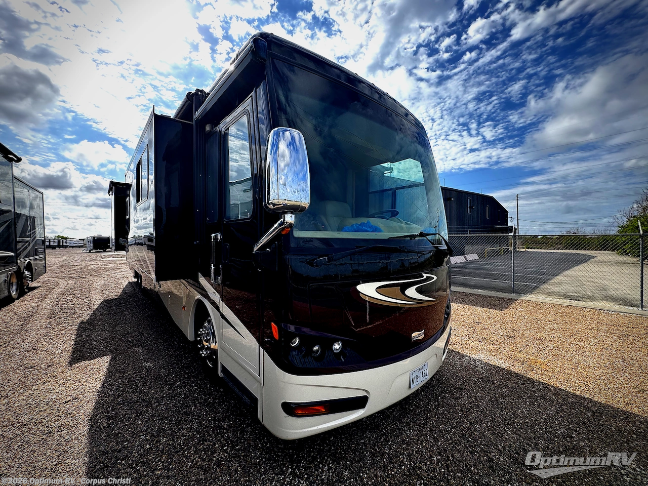 Used 2014 Newmar Ventana 4037 available in Robstown, Texas