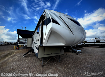 Used 2016 Coachmen Chaparral 372QBH available in Robstown, Texas