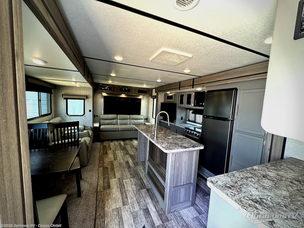 Used 2020 CrossRoads Volante 34RE available in Robstown, Texas