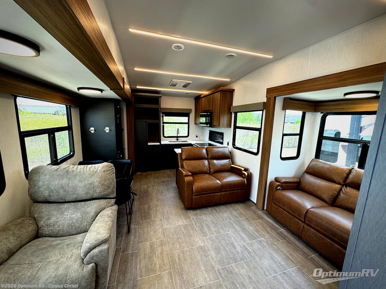 Used 2025 Heartland Corterra CT3.7 available in Robstown, Texas