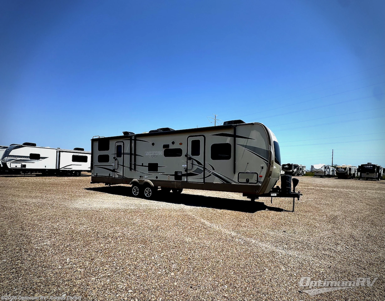 Used 2018 Forest River Rockwood Signature Ultra Lite 8311WS available in Robstown, Texas