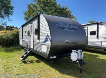 New 2023 Coachmen Catalina Summit Series 8 261BHS available in Muskegon, Michigan