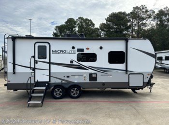 Used 2022 Forest River Flagstaff Micro Lite 25FBLS available in Texarkana, Texas