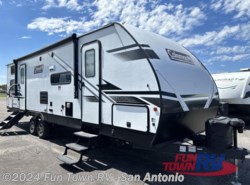 Used 2022 Coleman  Light 2835BH available in Cibolo, Texas