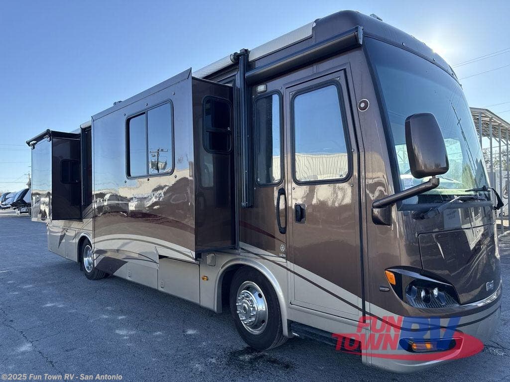 Used 2014 Newmar Ventana LE 3436 available in Cibolo, Texas