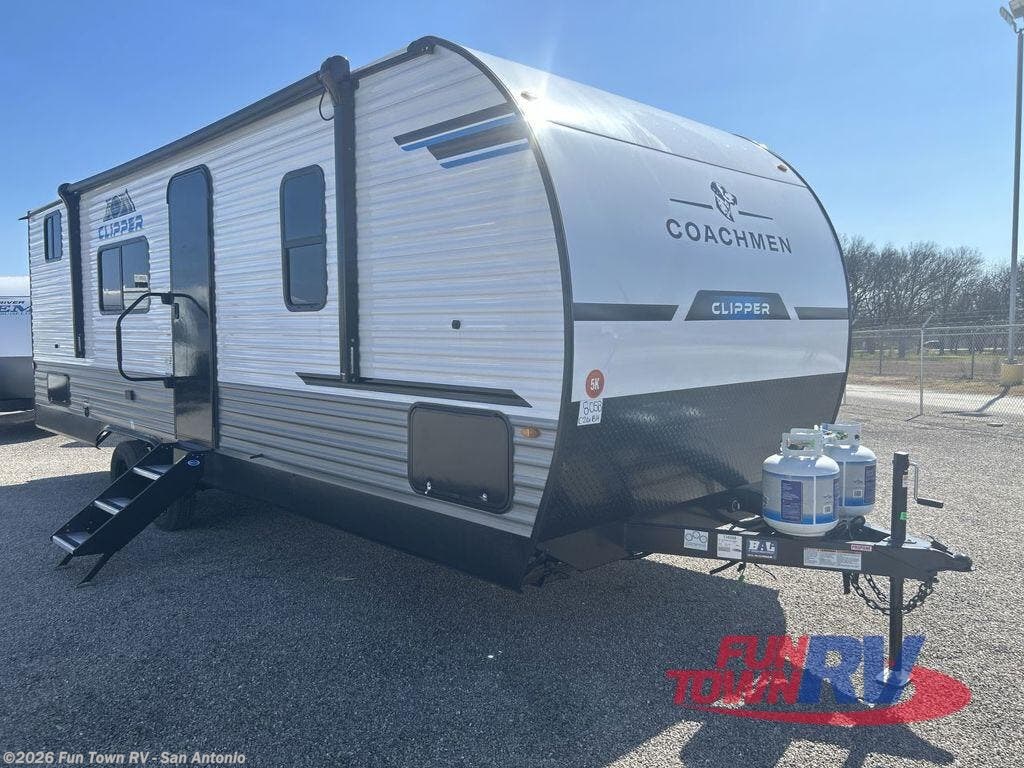 New 2026 Coachmen Clipper 5K Series 26BH available in Cibolo, Texas