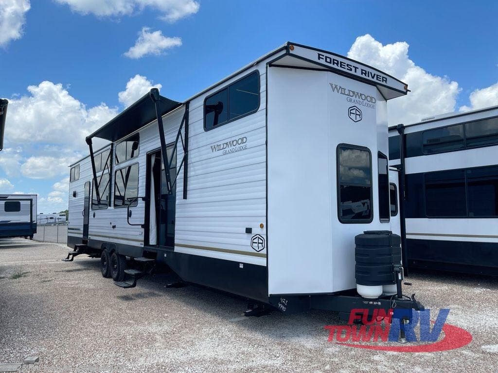 New 2026 Forest River Wildwood Lodge 42ICE available in Oklahoma City, Oklahoma