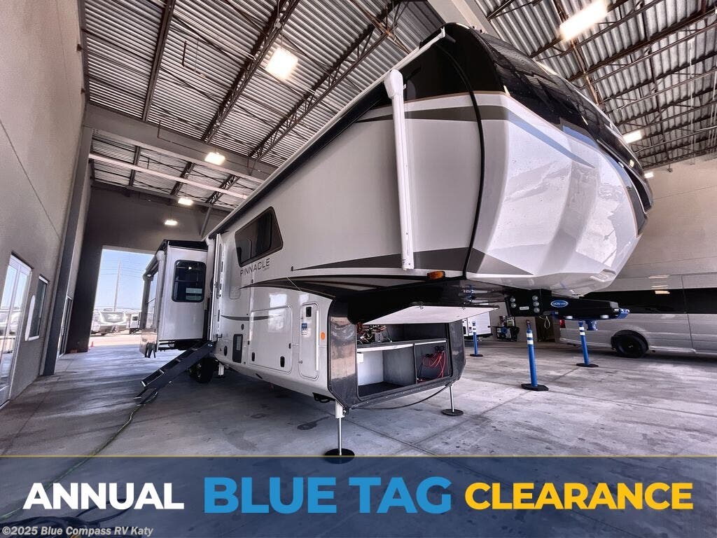 New 2025 Jayco Pinnacle 36FBTS available in Katy, Texas