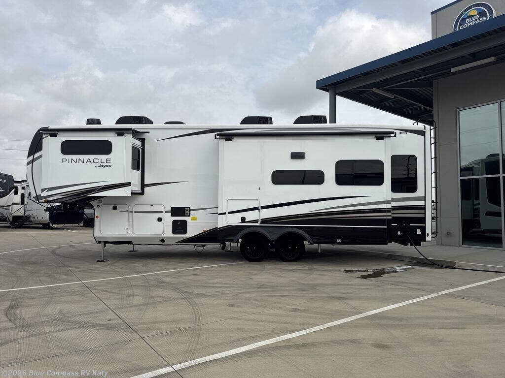New 2026 Jayco Pinnacle 32RLTS available in Katy, Texas