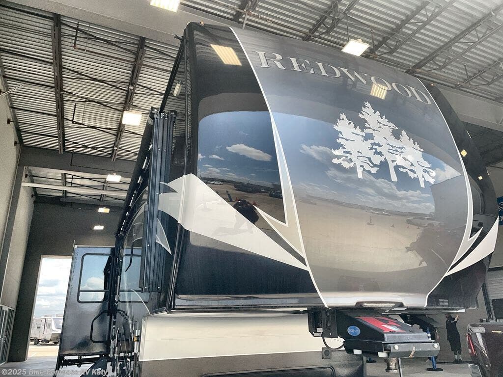 Used 2021 CrossRoads Redwood 4001LK available in Katy, Texas