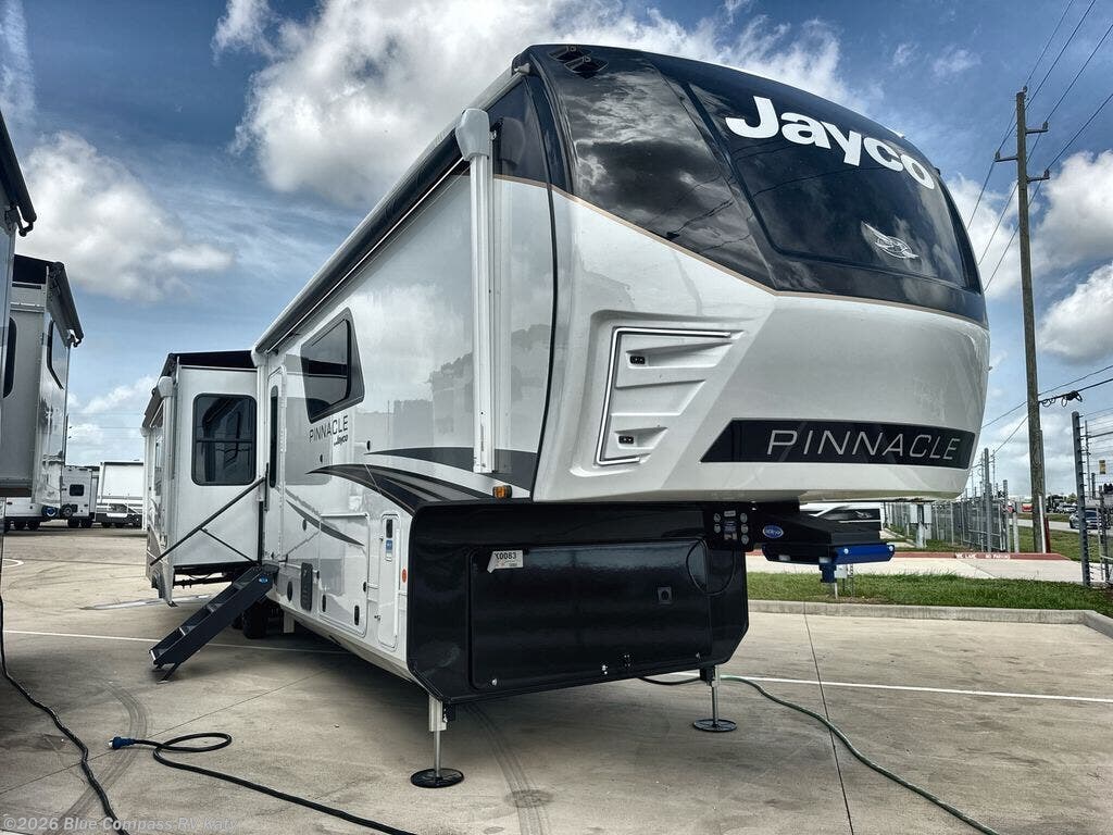 New 2025 Jayco Pinnacle 38FBRK available in Katy, Texas