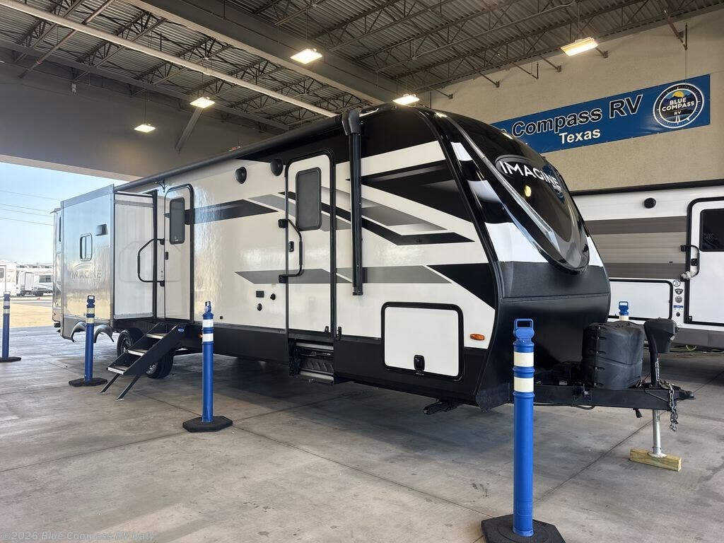 Used 2023 Grand Design Imagine 3250BH available in Katy, Texas