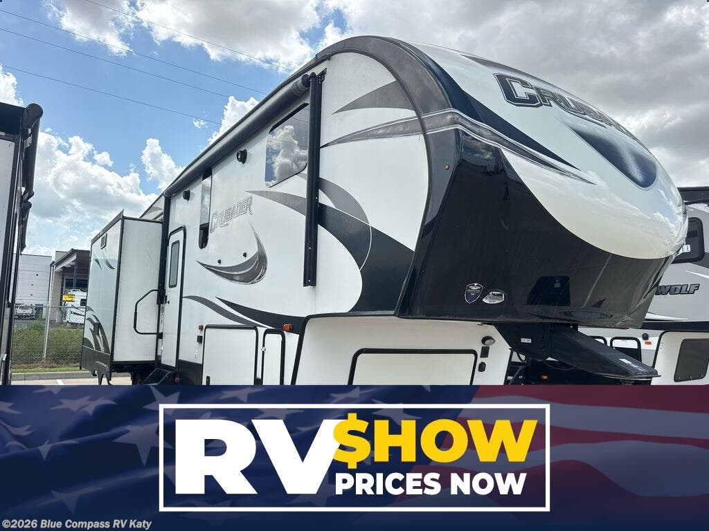 Used 2018  Forest River Crusader 315RST by Forest River from Blue Compass RV Katy in Katy, TX