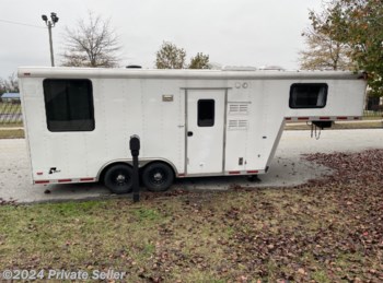 Used 2006 Pace American  5th wheel with live in quarters available in Augusta, Georgia