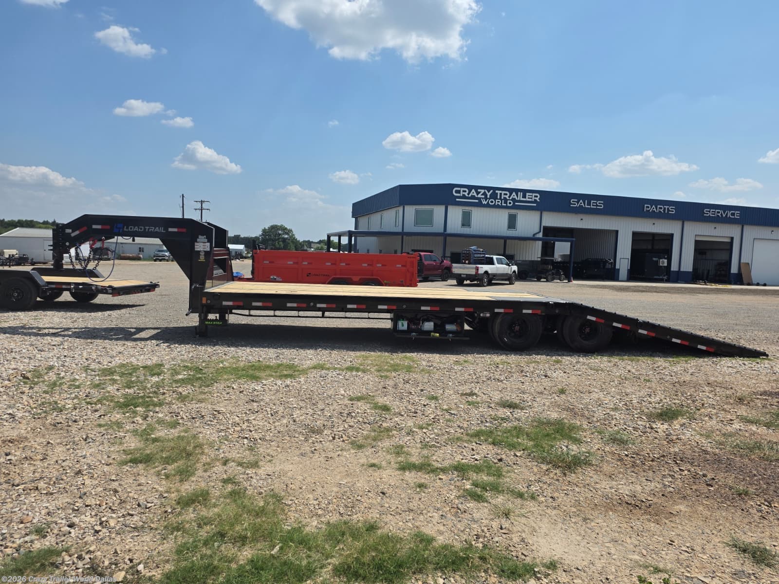 2027 Load Trail HL 102X32 Hydraulic Dovetail Gooseneck Trailer 40K