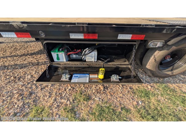 2027 Load Trail GL 102X32 Hydraulic Dovetail Gooseneck Trailer 24K LB 2027 Load Trail GL 102X32 Hydraulic Dovetail Gooseneck Trailer 24K LB