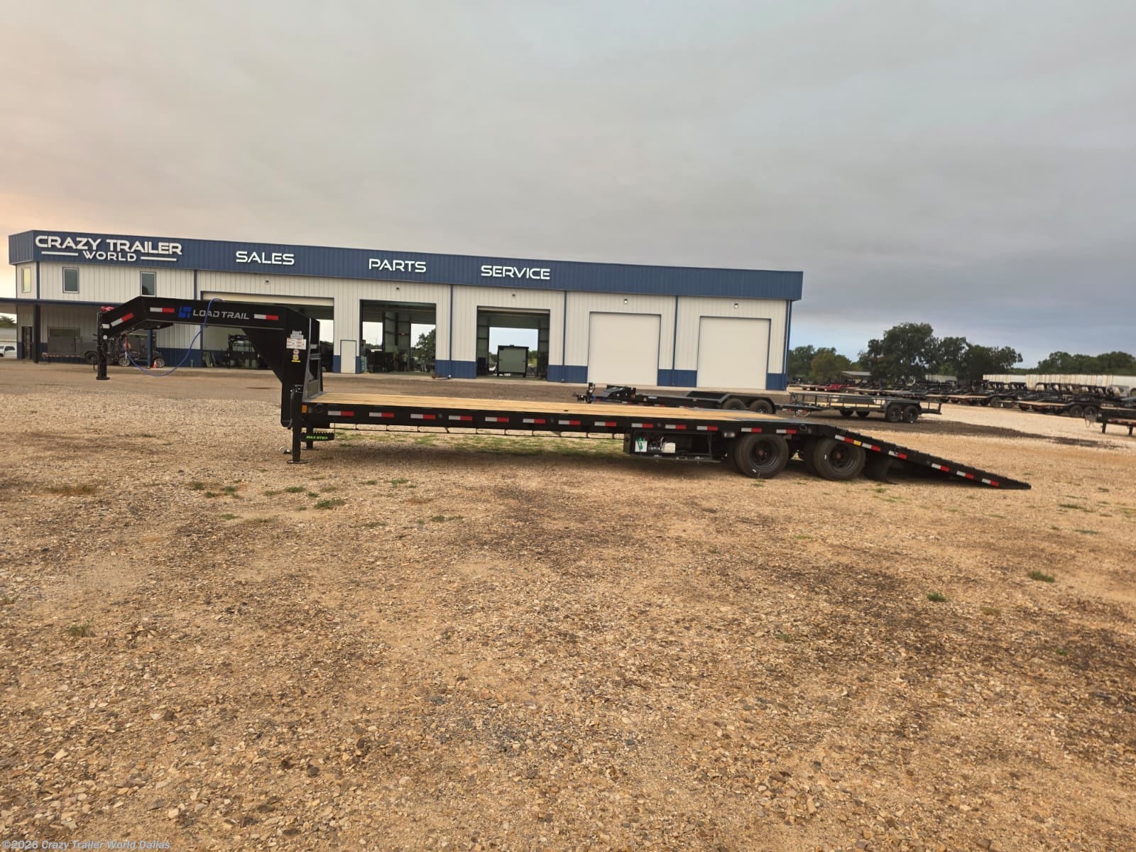 2027 Load Trail GL 102X36 Hydraulic Dovetail Gooseneck Trailer 30K LB