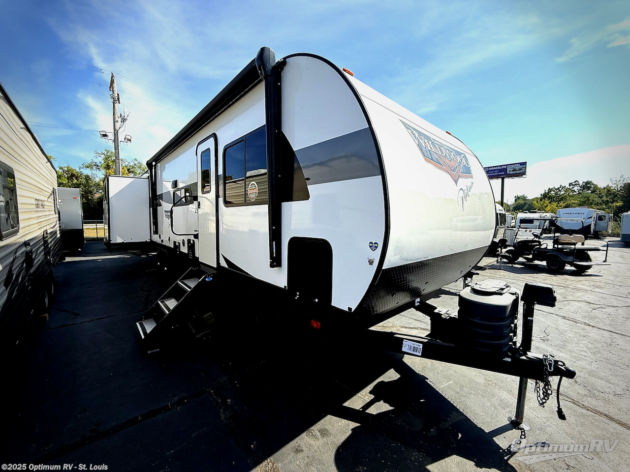 Used 2024 Forest River Wildwood 31KQBTSX available in Festus, Missouri