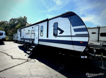 Used 2022 CrossRoads Zinger ZR340BH available in Bonne Terre, Missouri