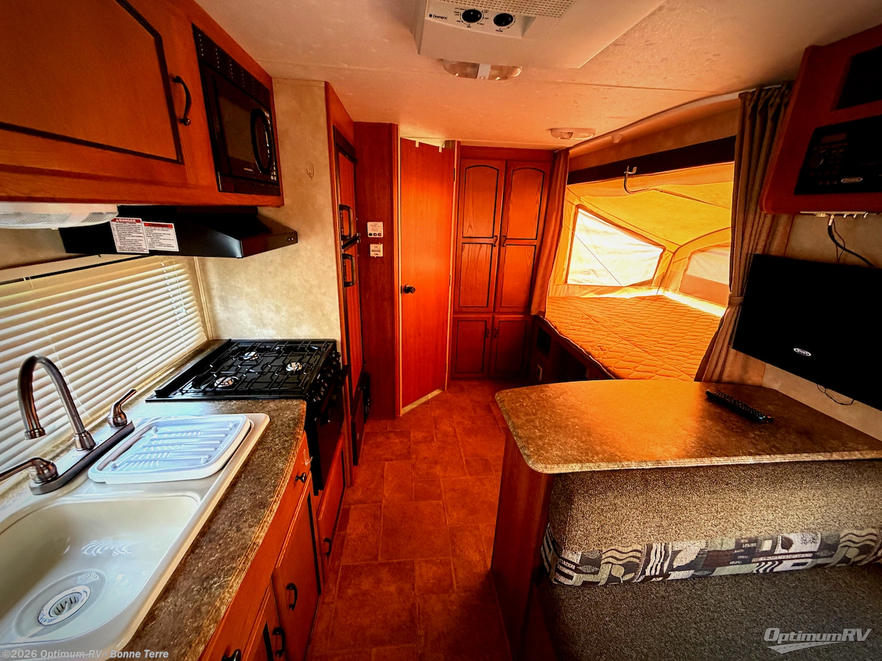 Used 2012 Coachmen Freedom Express LTZ 19SQX available in Bonne Terre, Missouri