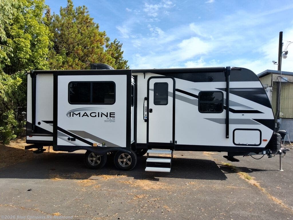 Used 2023  Grand Design Imagine XLS 22RBE by Grand Design from Blue Compass RV Redmond in Redmond, OR