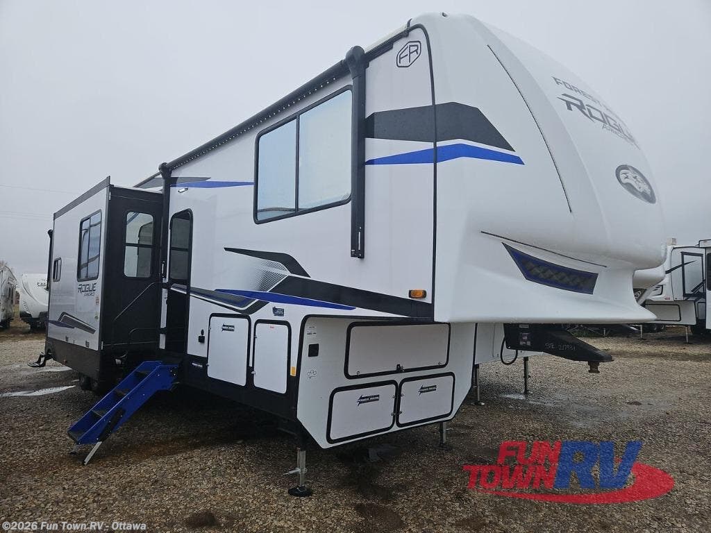 New 2026 Forest River Vengeance Rogue Armored 391T145 available in Ottawa, Kansas