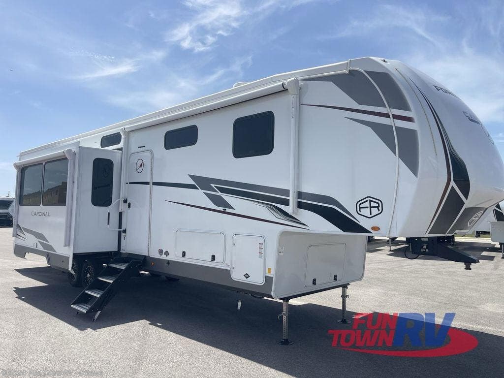 New 2026 Forest River Cardinal 34CRIB available in Ottawa, Kansas