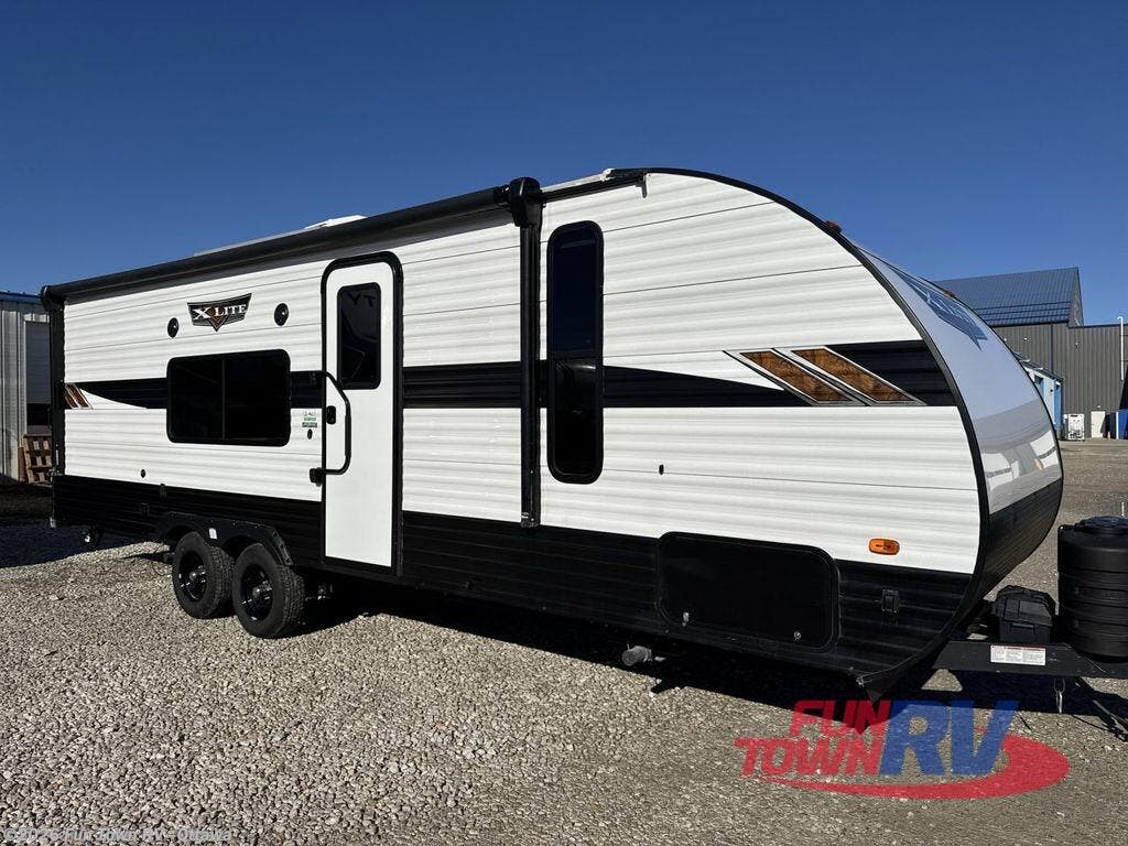 Used 2023 Forest River Wildwood X-Lite 261BHXL available in Ottawa, Kansas