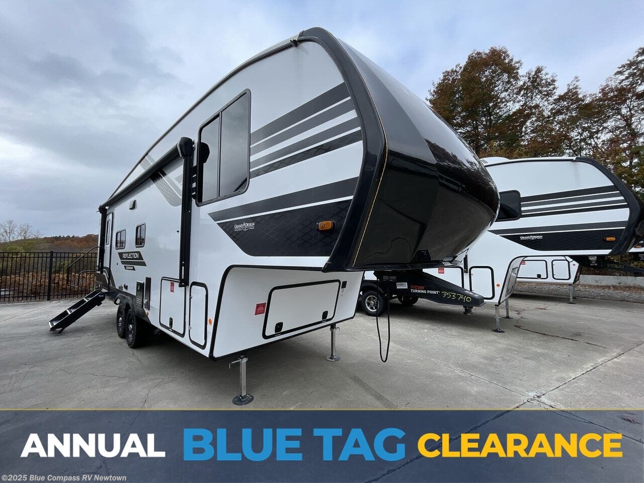 New 2025 Grand Design Reflection 150 Series 260RD available in Newtown, Connecticut