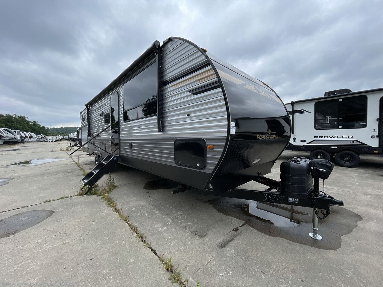 New 2026 Forest River Aurora 34BHTS available in Newtown, Connecticut