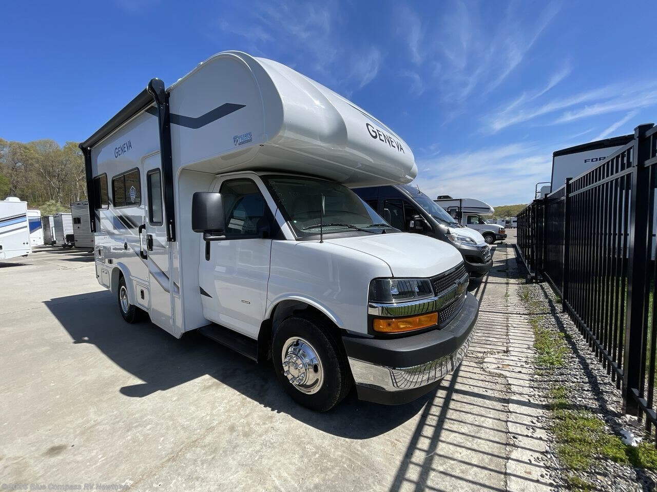 New 2027 Thor Motor Coach Geneva 19VT Chevy available in Newtown, Connecticut