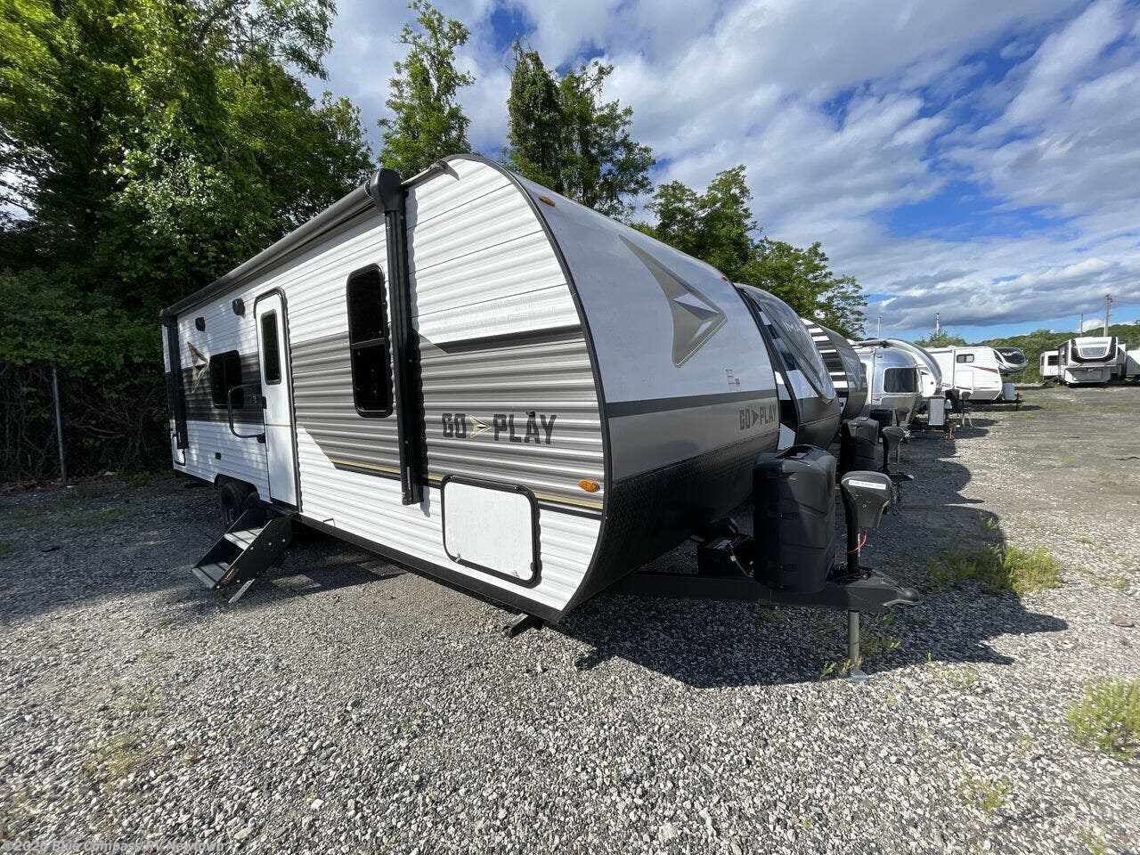 Used 2024 Highland Ridge  Go Play 26BH available in Newtown, Connecticut