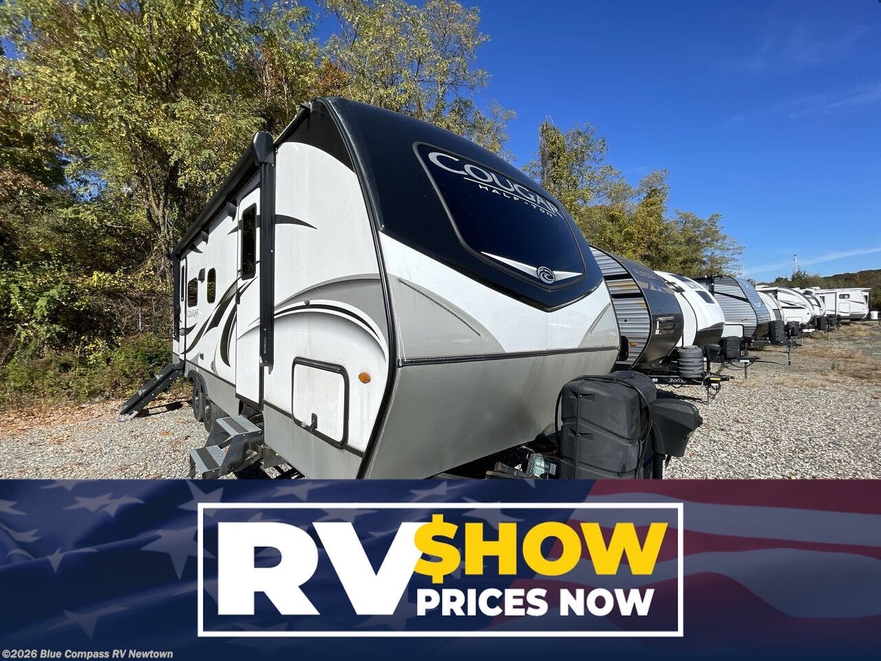 Used 2022  Keystone Cougar Half-Ton 25RDS by Keystone from Blue Compass RV Newtown in Newtown, CT