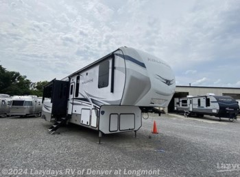 New 2024 Keystone Avalanche 390DS available in Longmont, Colorado