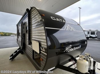 New 24 Coachmen Catalina Summit Series 261BH available in Wilmington, Ohio