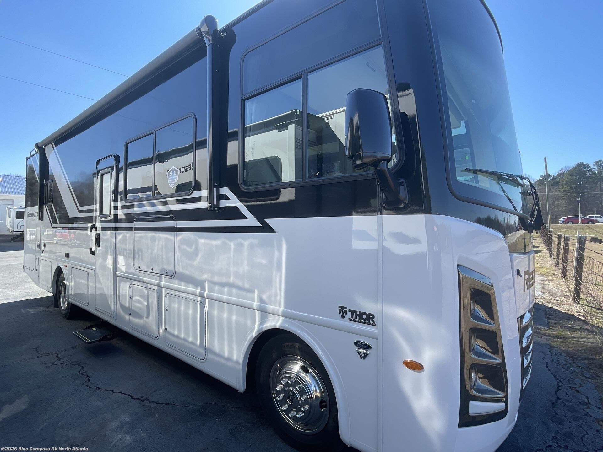 New 2026 Thor Motor Coach Resonate 30C available in Buford, Georgia