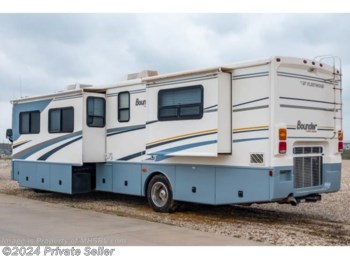 Used 2005 Fleetwood Bounder  available in Santaquin, Utah