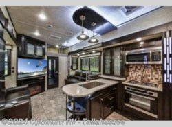Used 2018 Heartland Road Warrior 429 available in Tallahassee, Florida