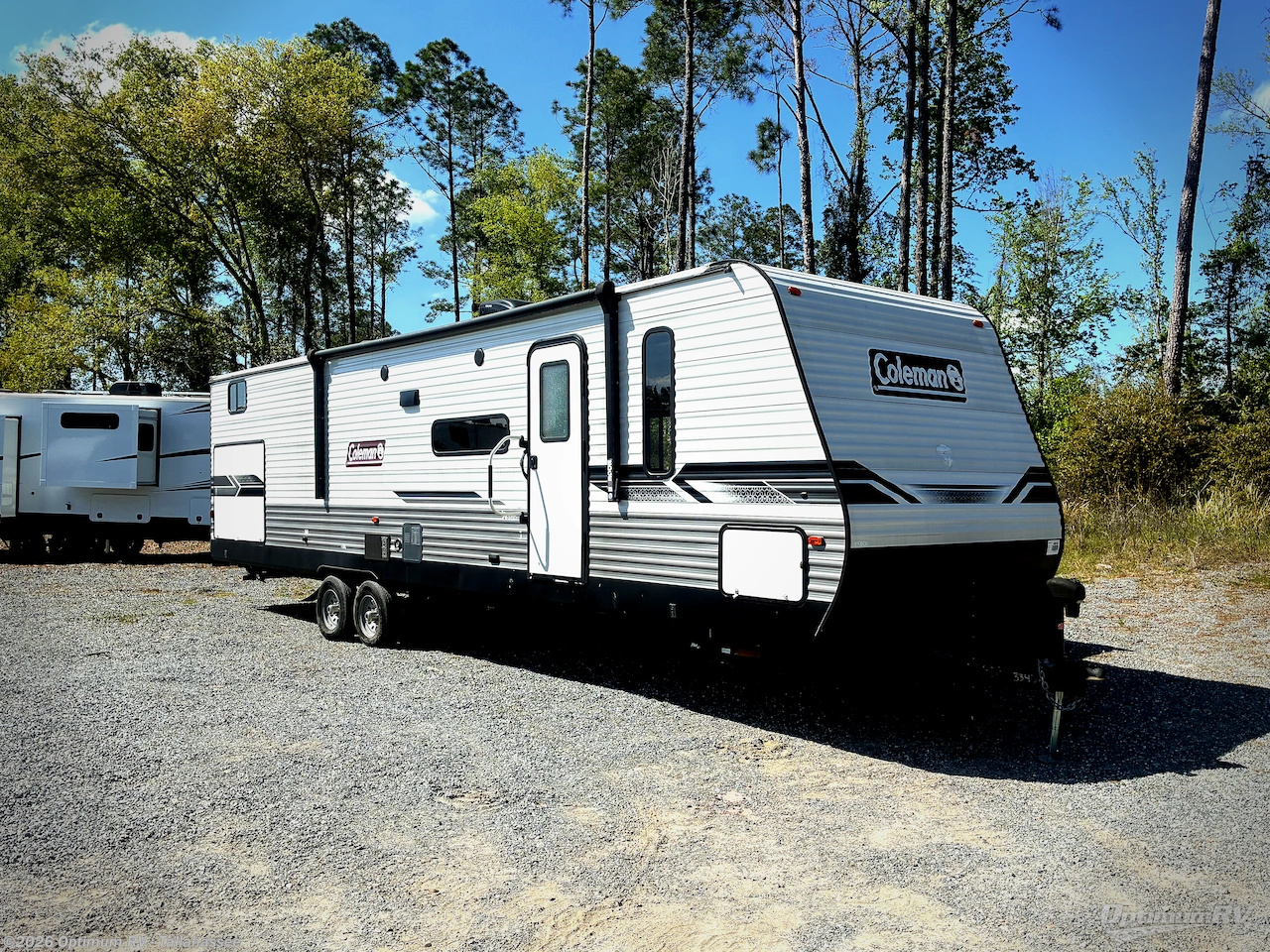 Used 2022 Dutchmen Coleman Lantern Series 334BH available in Tallahassee, Florida