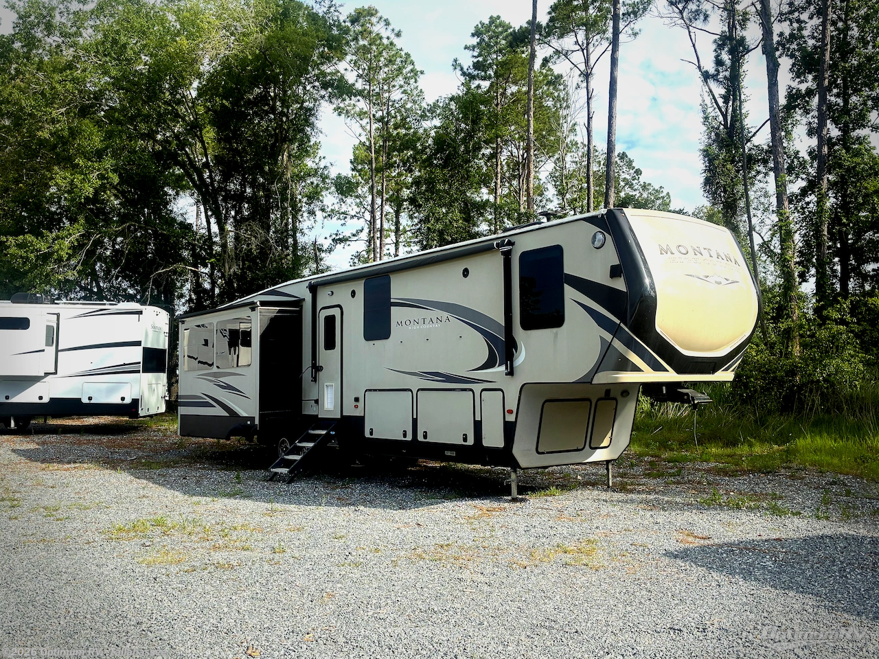 Used 2018 Keystone Montana High Country 385BR available in Tallahassee, Florida