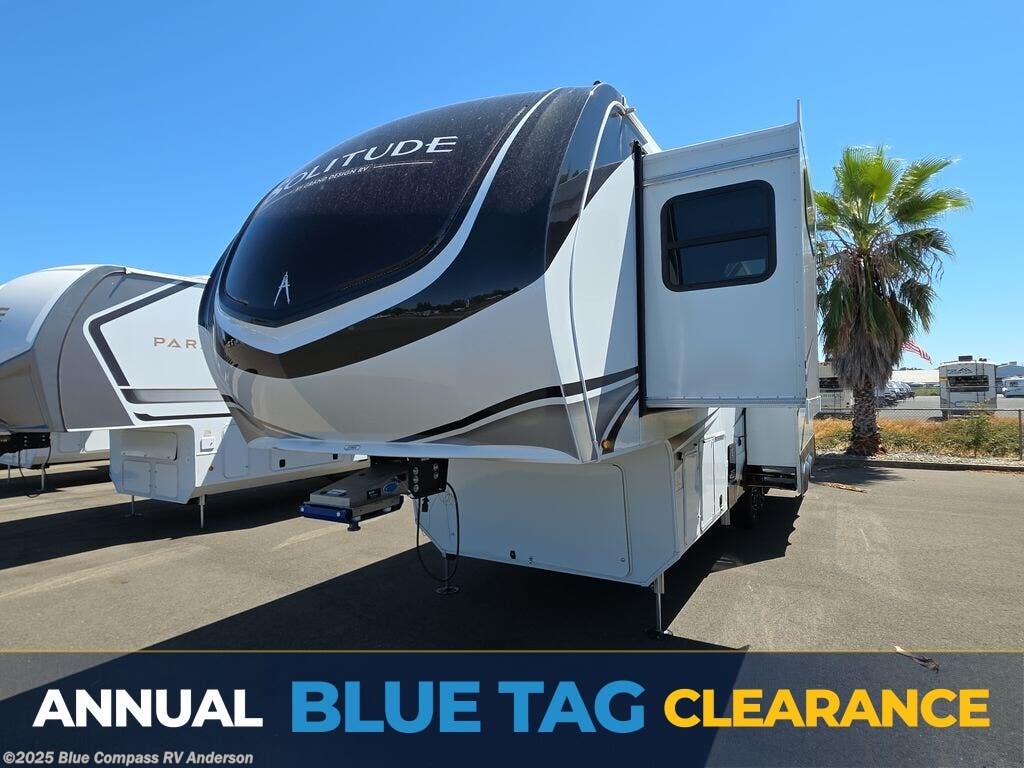 New 2025 Grand Design Solitude 310GK available in Anderson, California