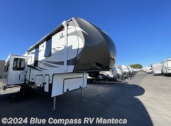 Used 2016 CrossRoads Cameo CM33RL available in Manteca, California