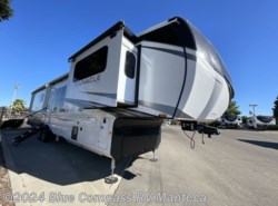 New 2025 Jayco Pinnacle 38FLGS available in Manteca, California