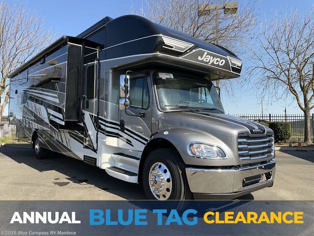 New 2025 Jayco Seneca Prestige 37L available in Manteca, California