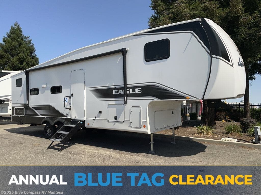 New 2025 Jayco Eagle SLE 28BHU available in Manteca, California